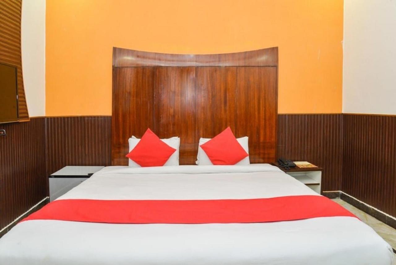 Del Fox Hotel, Delhi Airport New Delhi Buitenkant foto