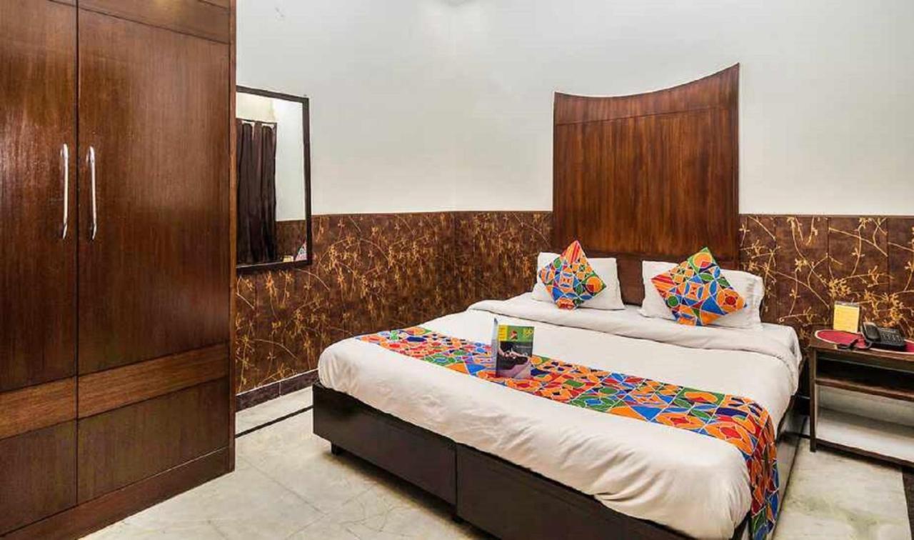 Del Fox Hotel, Delhi Airport New Delhi Buitenkant foto