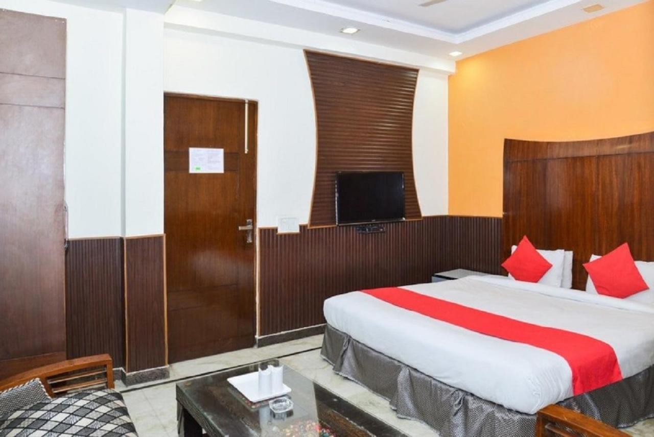 Del Fox Hotel, Delhi Airport New Delhi Buitenkant foto
